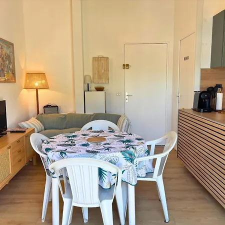 Le Cafe Des Bains 200m De La Plage-terrasse * סן-ז'ורז'-דה-דידון